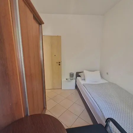 شقة Saric سبليت